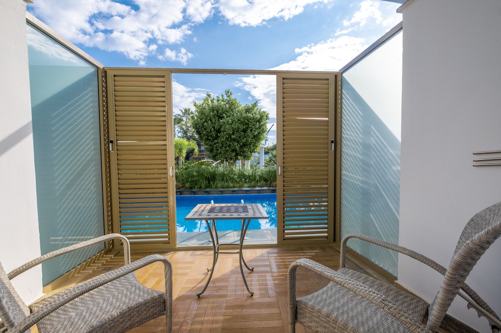 Long Beach Alanya - Ultra All Inclusive — Rooms in Alanya