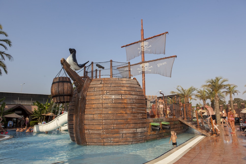 Long Beach Alanya - Ultra All Inclusive — Pool in Alanya