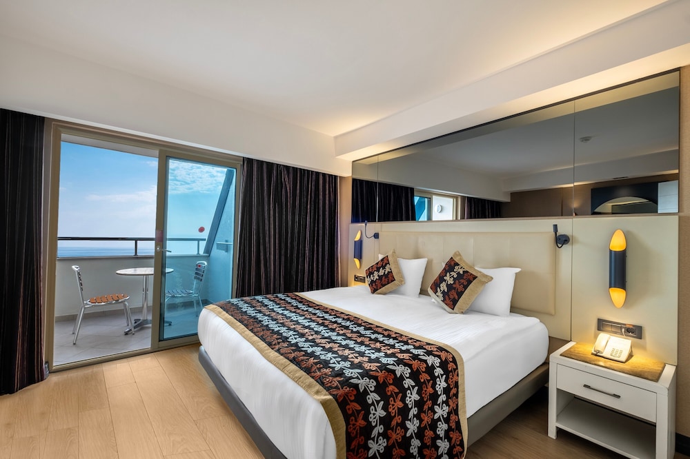 Long Beach Alanya - Ultra All Inclusive — Rooms in Alanya