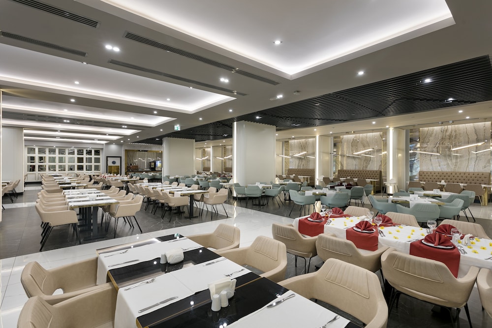 Long Beach Alanya - Ultra All Inclusive — Restaurant in Alanya