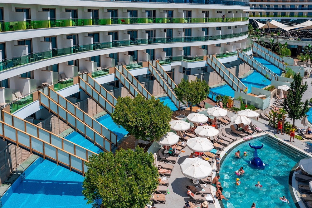 Long Beach Alanya - Ultra All Inclusive — Outdoor in Alanya