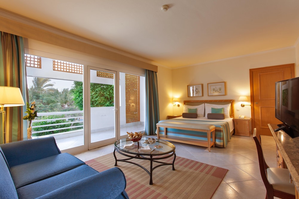 Pickalbatros Golf Beach Resort - All Inclusive — Hotel rooms in Sharm El Sheikh, Red Sea