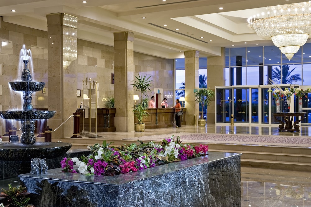 Pickalbatros Golf Beach Resort - All Inclusive — Hotel building in Sharm El Sheikh, Red Sea