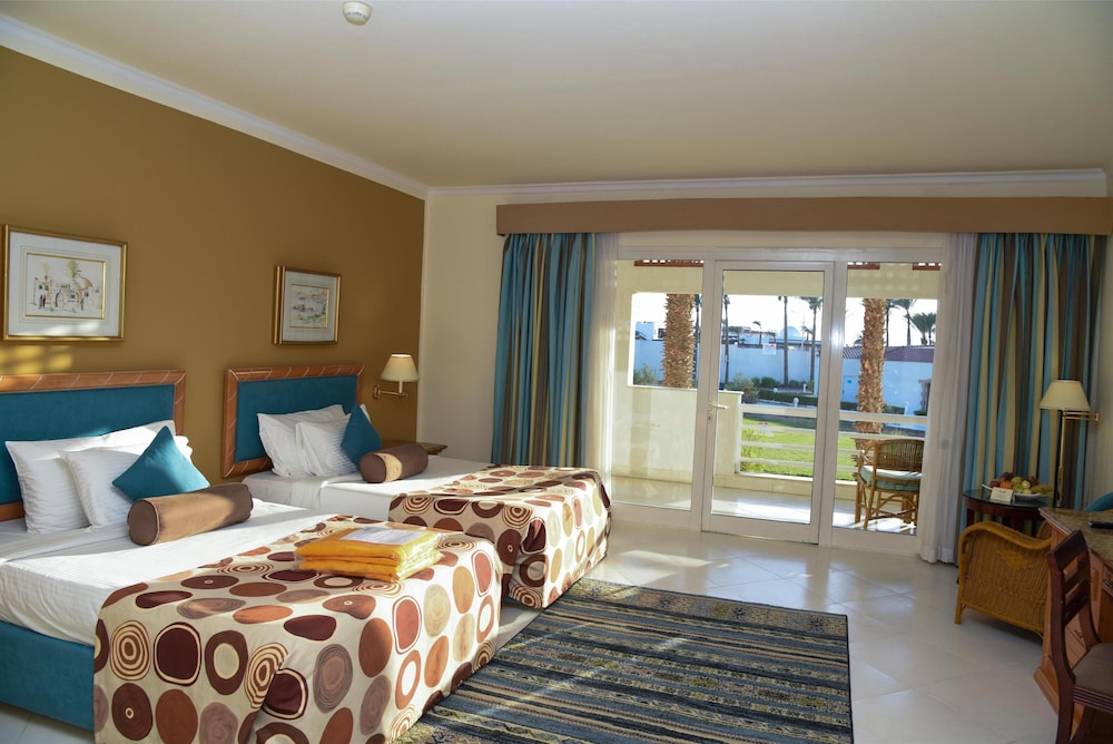 Pickalbatros Golf Beach Resort - All Inclusive — Hotel rooms in Sharm El Sheikh, Red Sea