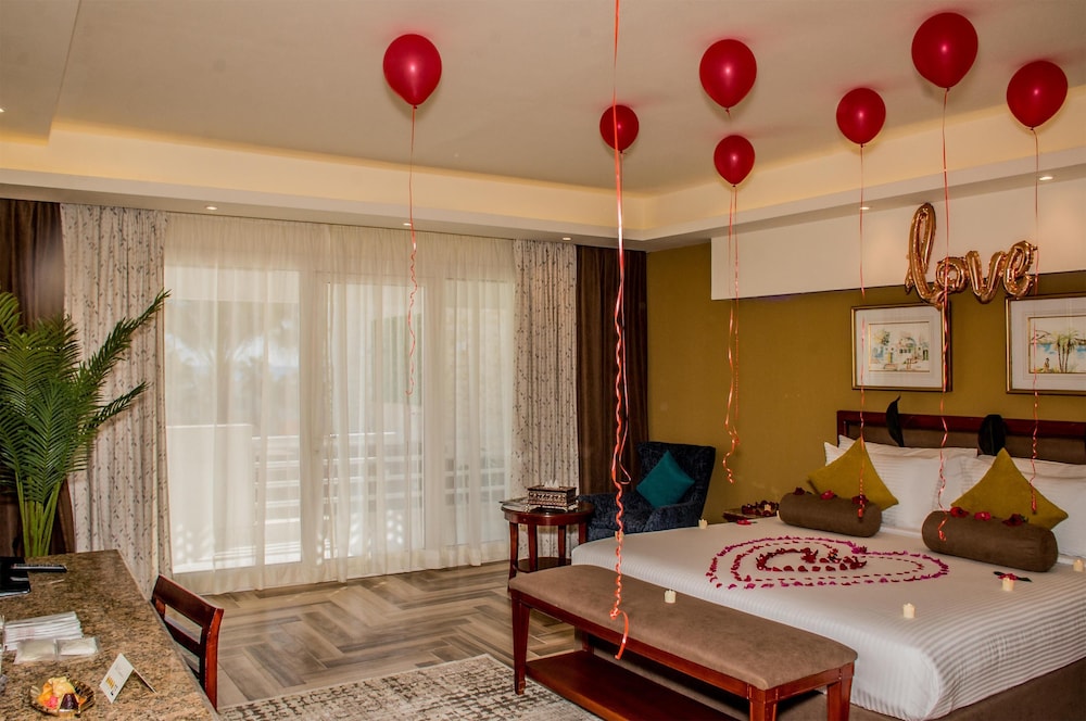 Pickalbatros Golf Beach Resort - All Inclusive — Hotel rooms in Sharm El Sheikh, Red Sea