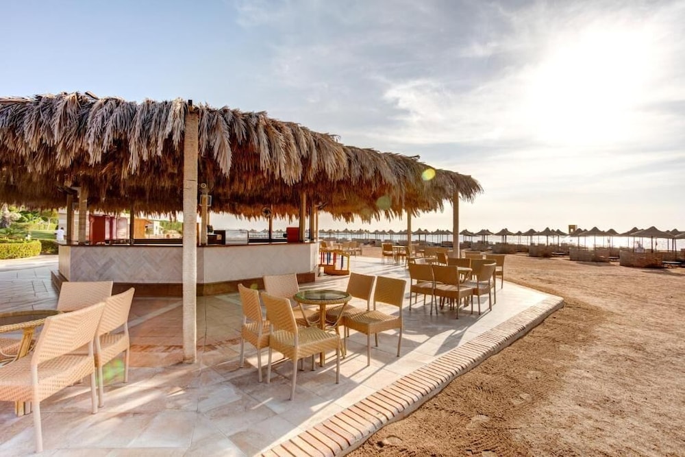 TUI MAGIC LIFE KALAWY - All inclusive — Restaurant & bars in El Quseir, Red Sea
