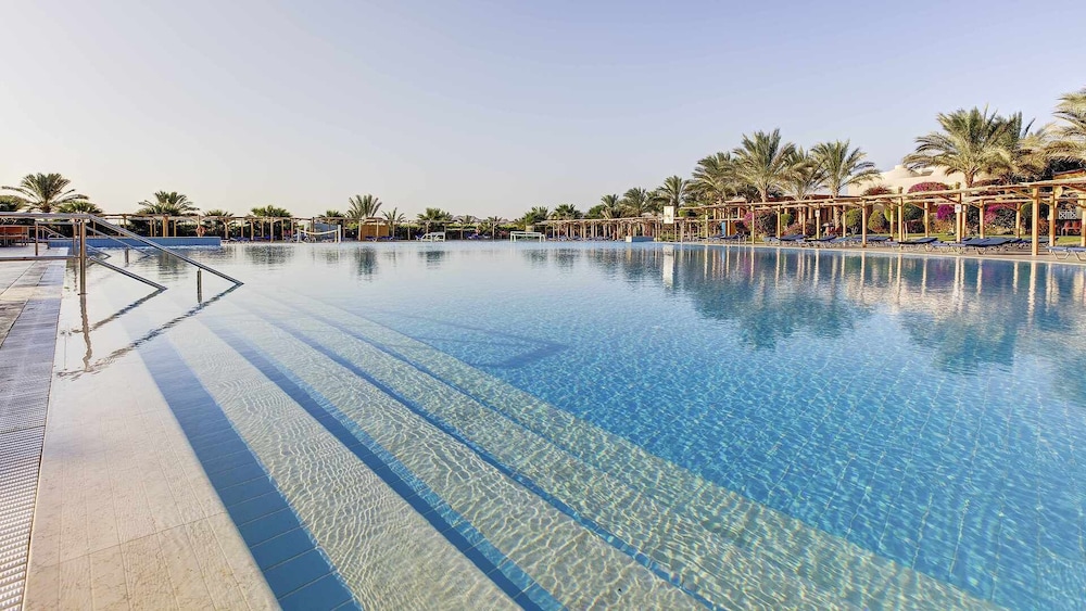 TUI MAGIC LIFE KALAWY - All inclusive — Swimming pool in El Quseir, Red Sea