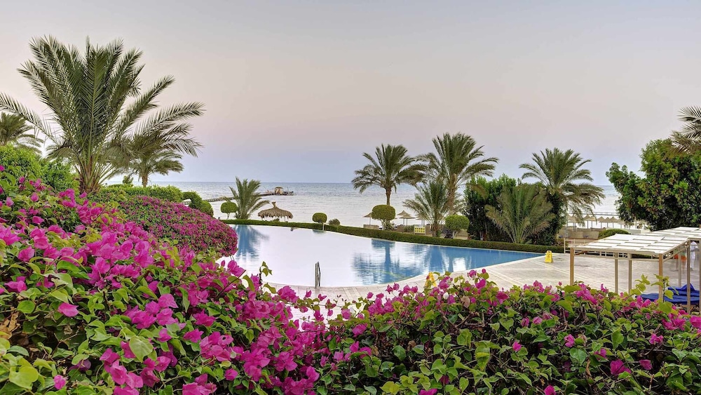 TUI MAGIC LIFE KALAWY - All inclusive — Swimming pool in El Quseir, Red Sea