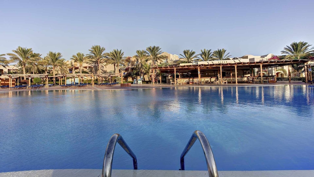 TUI MAGIC LIFE KALAWY - All inclusive — Swimming pool in El Quseir, Red Sea