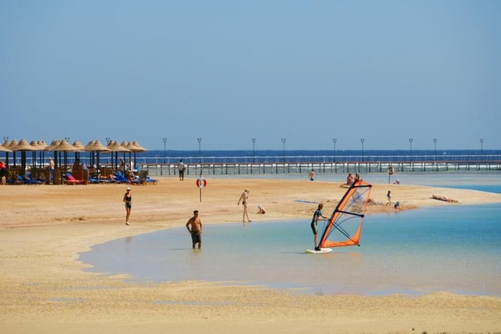 TUI MAGIC LIFE KALAWY - All inclusive — Beach in El Quseir, Red Sea