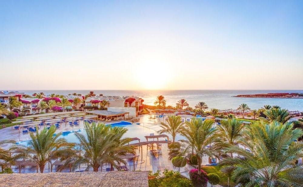 TUI MAGIC LIFE KALAWY - All inclusive — Beach in El Quseir, Red Sea
