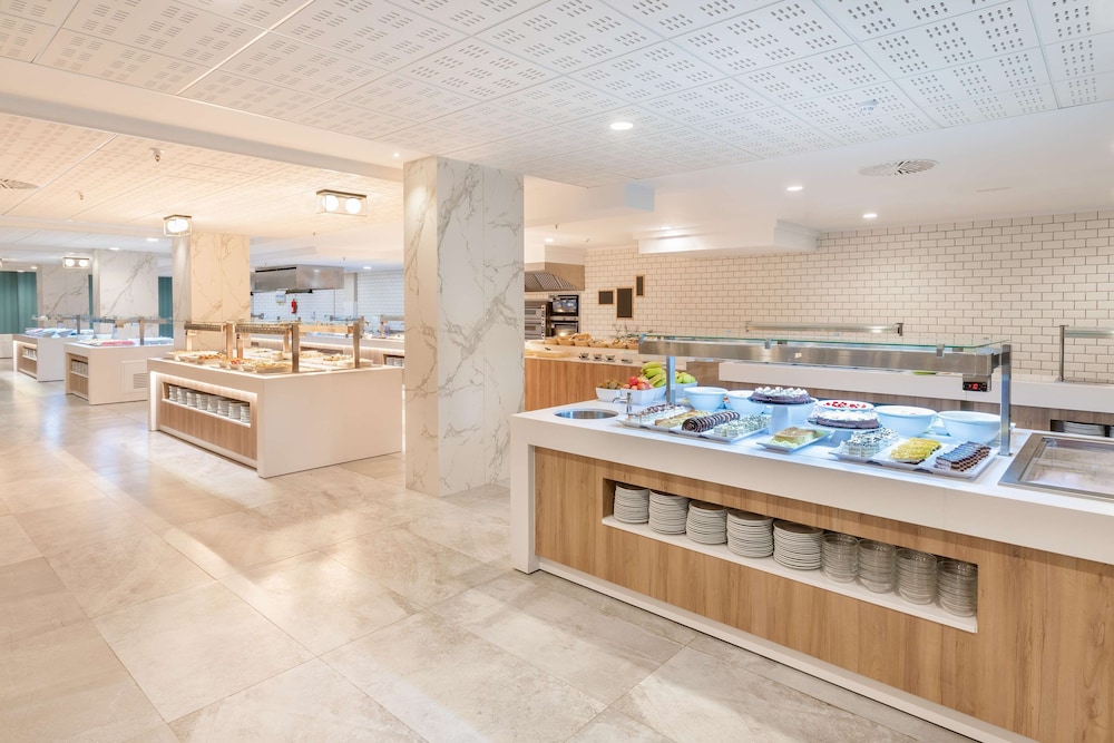Hotel Best Tenerife — Restaurant & bars in Playa de las Americas, Canary Islands