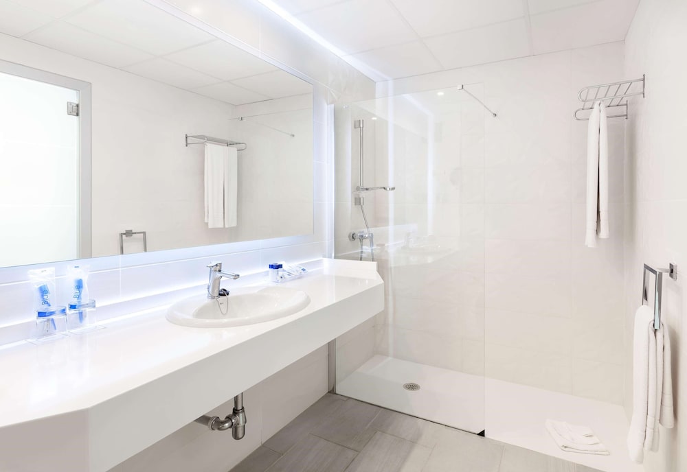 Hotel Best Tenerife — Hotel rooms in Playa de las Americas, Canary Islands