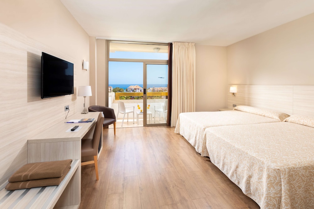 Hotel Best Tenerife — Hotel rooms in Playa de las Americas, Canary Islands