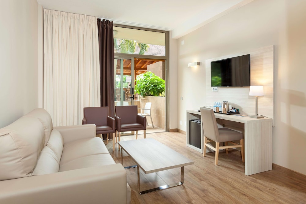 Hotel Best Tenerife — Hotel rooms in Playa de las Americas, Canary Islands