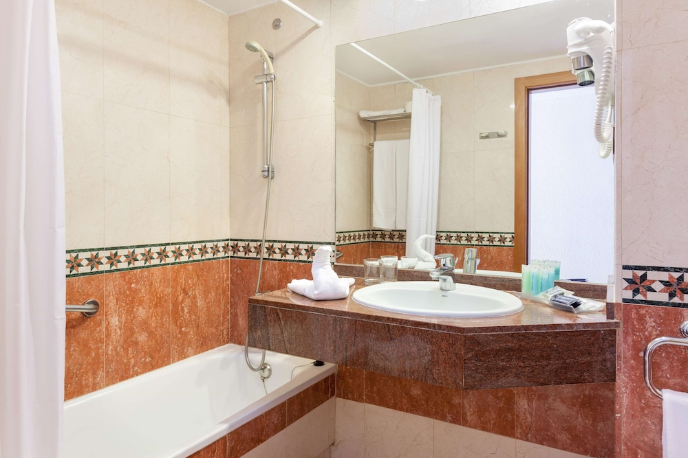 Hotel Best Tenerife — Hotel rooms in Playa de las Americas, Canary Islands
