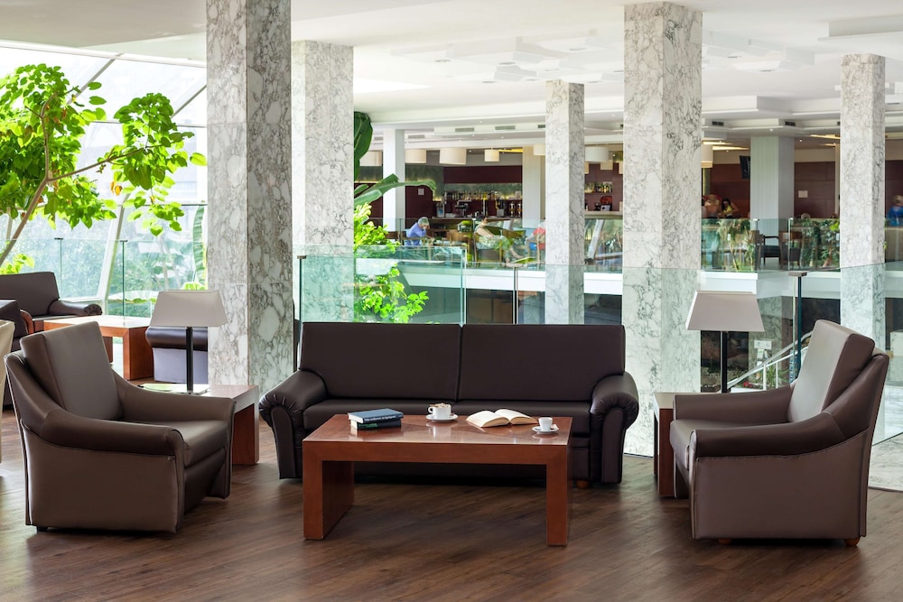 Hotel Best Tenerife — Restaurant & bars in Playa de las Americas, Canary Islands
