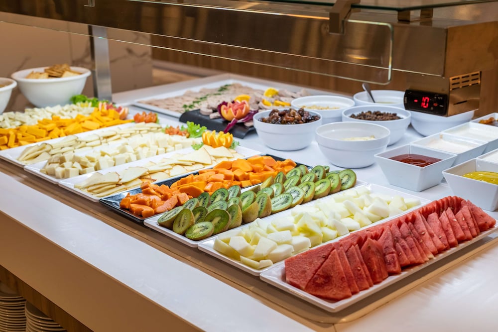 Hotel Best Tenerife — Restaurant & bars in Playa de las Americas, Canary Islands