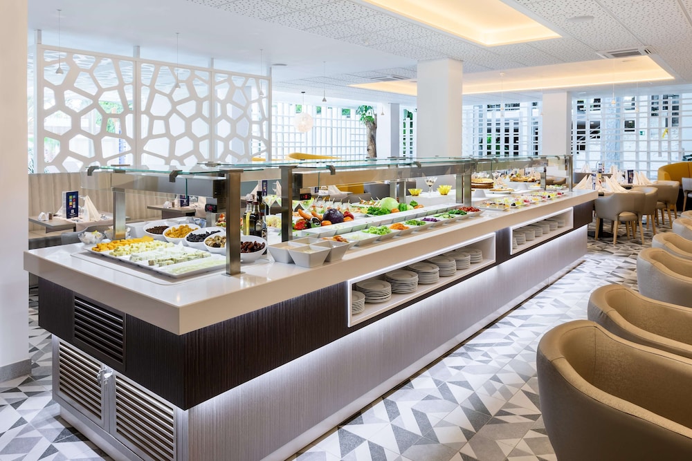 Hotel Best Tenerife — Restaurant & bars in Playa de las Americas, Canary Islands