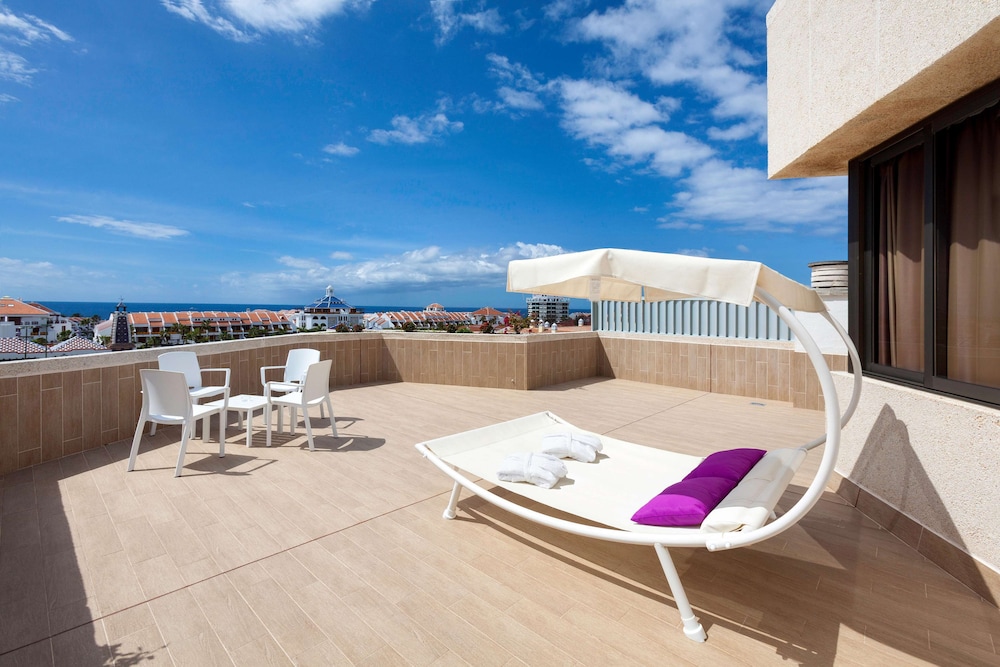 Hotel Best Tenerife — Hotel building in Playa de las Americas, Canary Islands