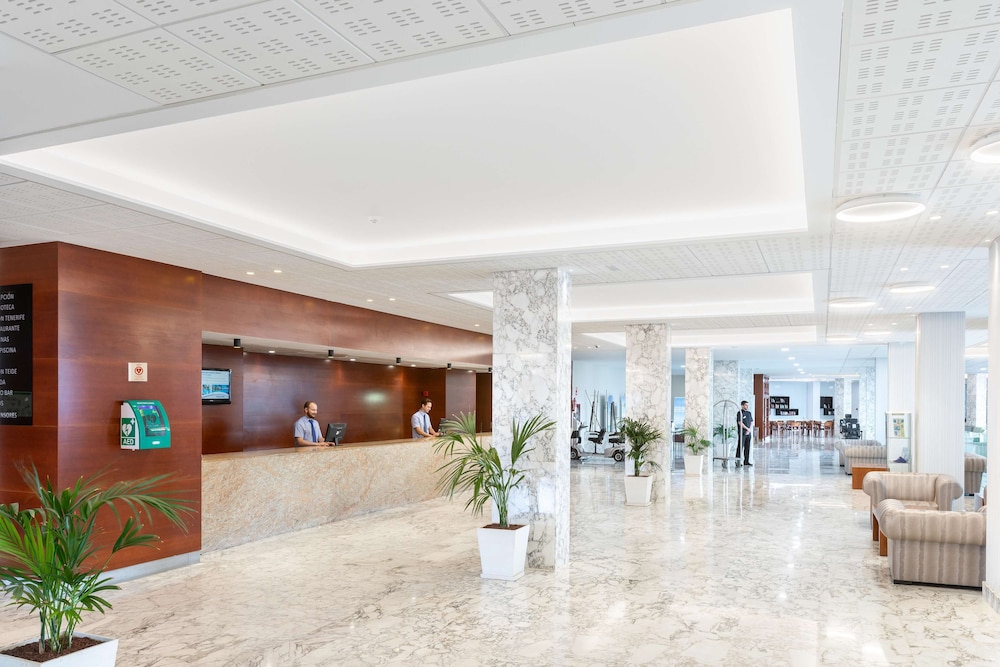 Hotel Best Tenerife — Hotel building in Playa de las Americas, Canary Islands