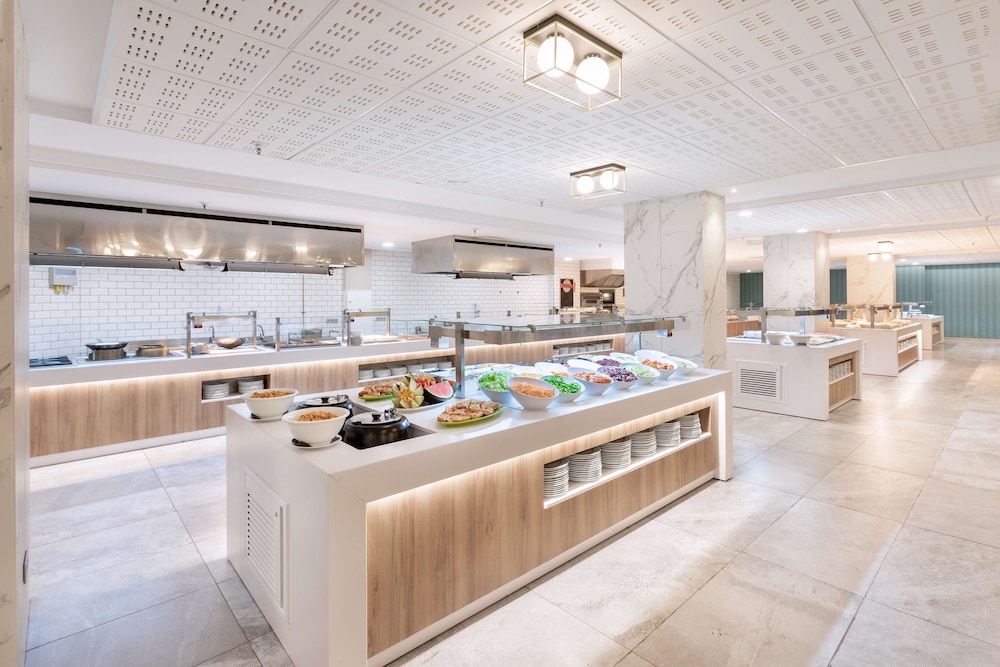 Hotel Best Tenerife — Restaurant & bars in Playa de las Americas, Canary Islands