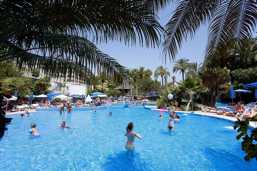 Hotel Best Tenerife — Swimming pool in Playa de las Americas, Canary Islands