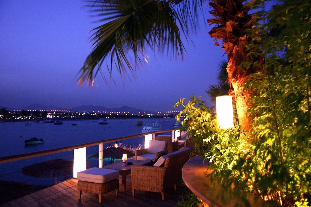 Lido Sharm Hotel Naama Bay — Restaurant & bars in Sharm El Sheikh, Red Sea