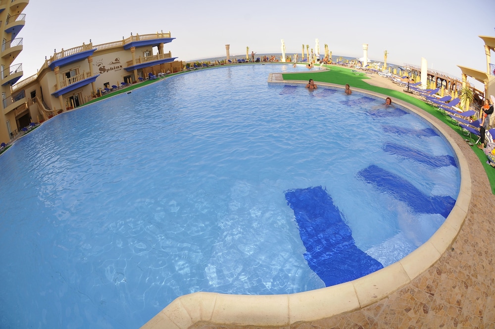 Sphinx Aqua Park Beach Resort - All Inclusive — Swimming pool in Hurghada, Red Sea