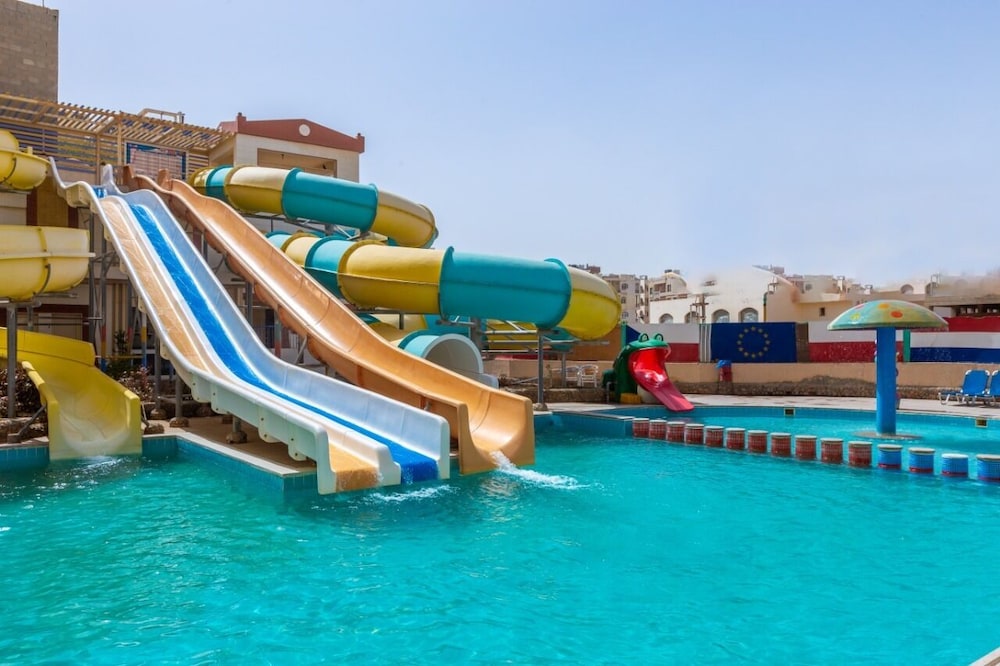 Sphinx Aqua Park Beach Resort - All Inclusive — Swimming pool in Hurghada, Red Sea