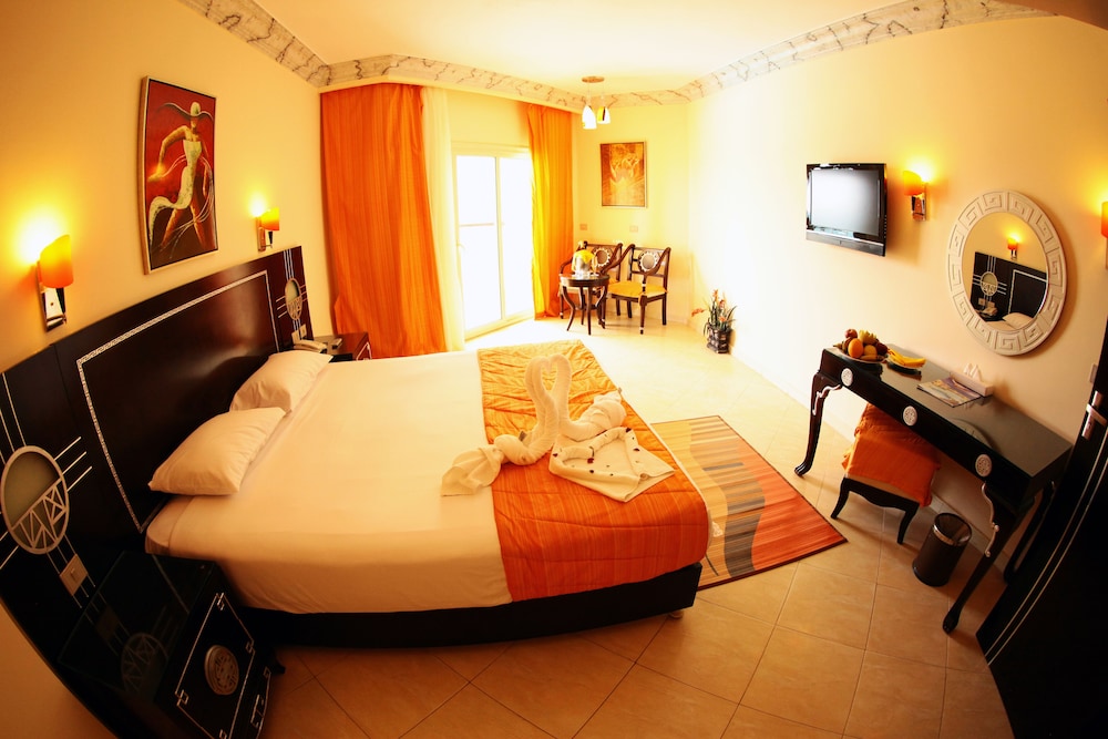 Sphinx Aqua Park Beach Resort - All Inclusive — Hotel rooms in Hurghada, Red Sea
