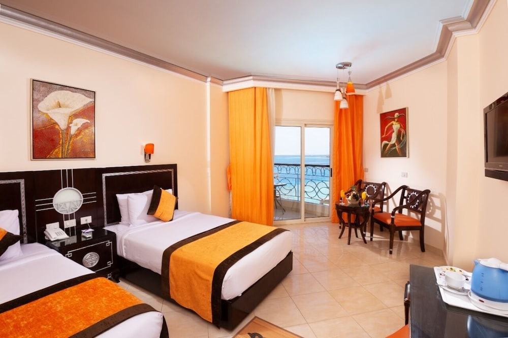 Sphinx Aqua Park Beach Resort - All Inclusive — Hotel rooms in Hurghada, Red Sea