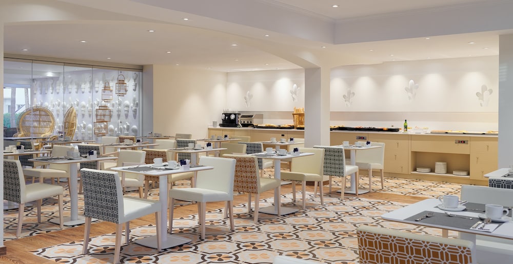 H10 Ocean Dunas - Adults Only — Restaurant & bars in Corralejo, Canary Islands