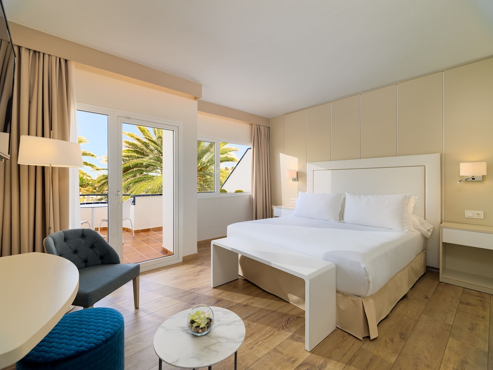 H10 Ocean Dunas - Adults Only — Hotel rooms in Corralejo, Canary Islands