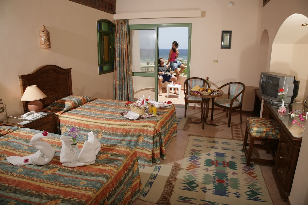 Shams Alam Beach Resort - All inclusive — Hotel rooms in Marsa Alam, Red Sea