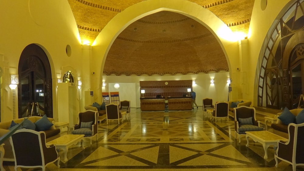 Shams Alam Beach Resort - All inclusive — Hotel building in Marsa Alam, Red Sea