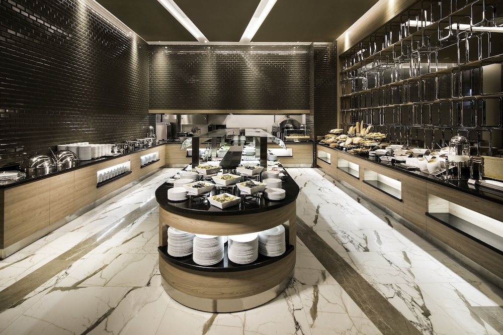 Lionel Hotel Istanbul — Restaurant & bars in Istanbul, Istanbul