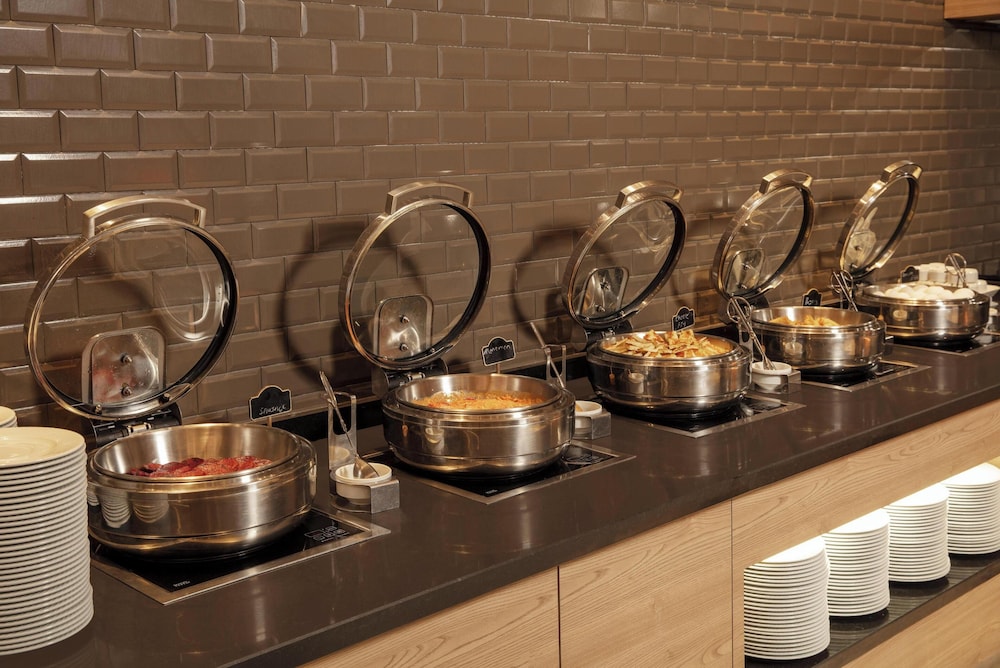 Lionel Hotel Istanbul — Restaurant & bars in Istanbul, Istanbul