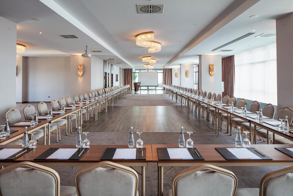 Lionel Hotel Istanbul — Restaurant & bars in Istanbul, Istanbul