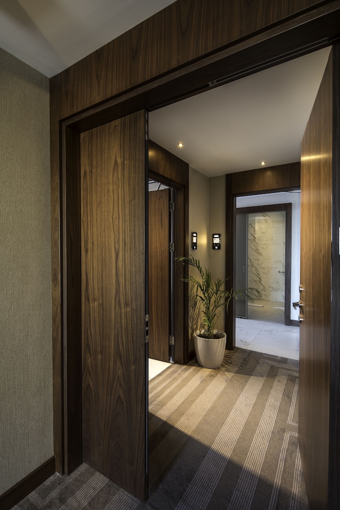 Lionel Hotel Istanbul — Hotel rooms in Istanbul, Istanbul