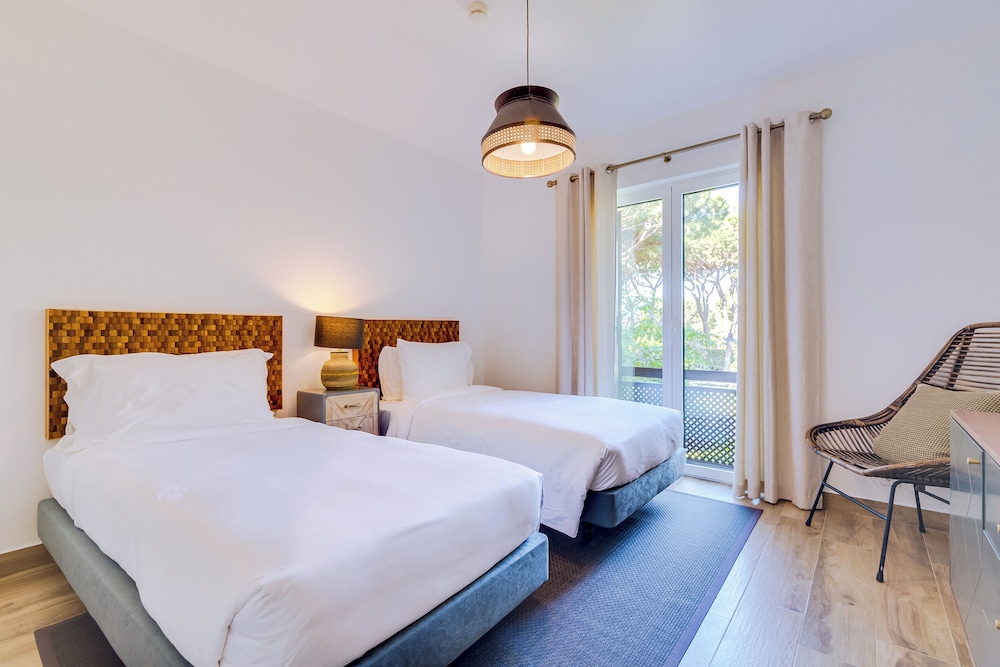 Pine Cliffs Village — Hotel rooms in Albufeira, Faro
