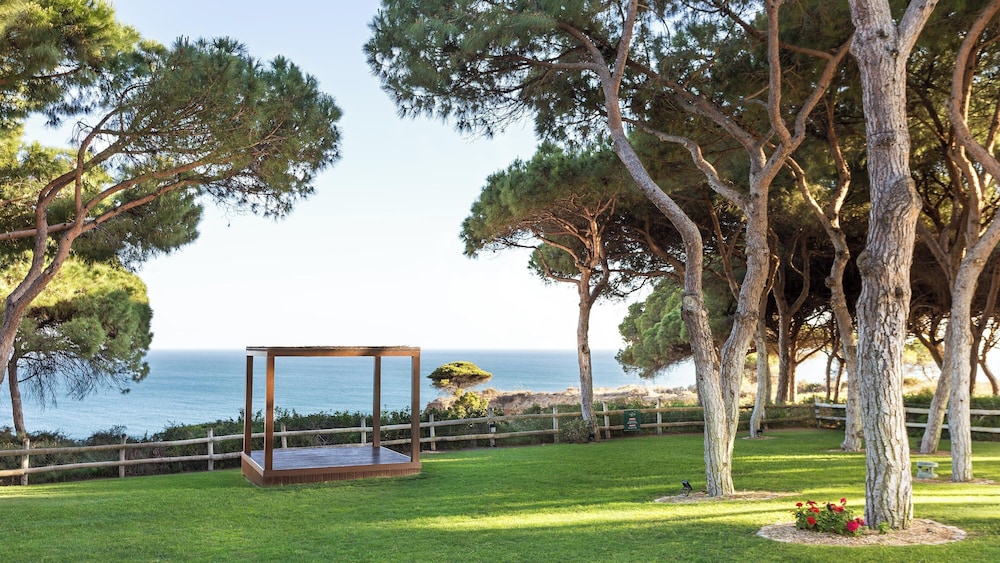 Pine Cliffs Village — Beach in Albufeira, Faro
