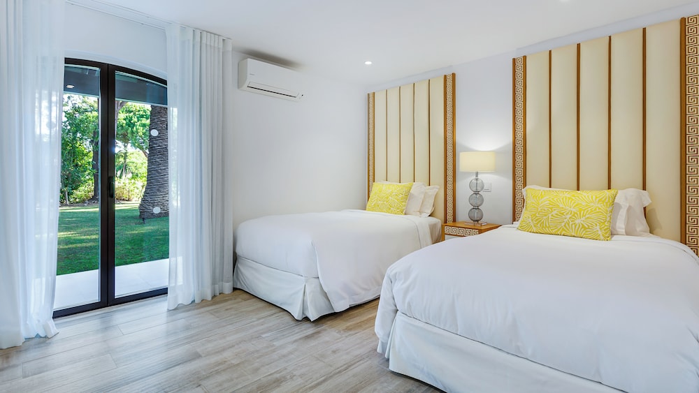 Pine Cliffs Village — Hotel rooms in Albufeira, Faro