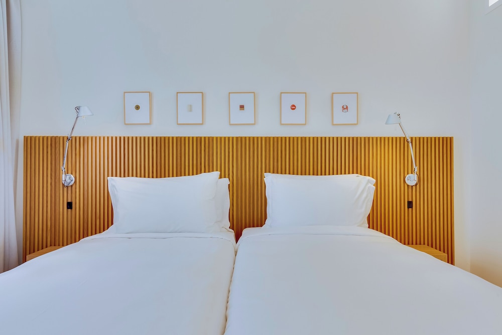Pine Cliffs Village — Hotel rooms in Albufeira, Faro