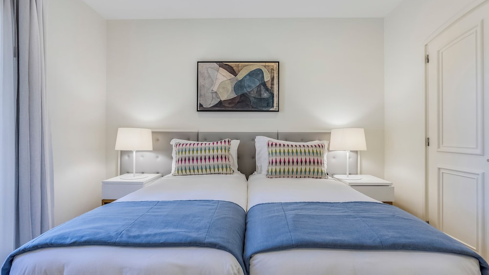 Pine Cliffs Village — Hotel rooms in Albufeira, Faro
