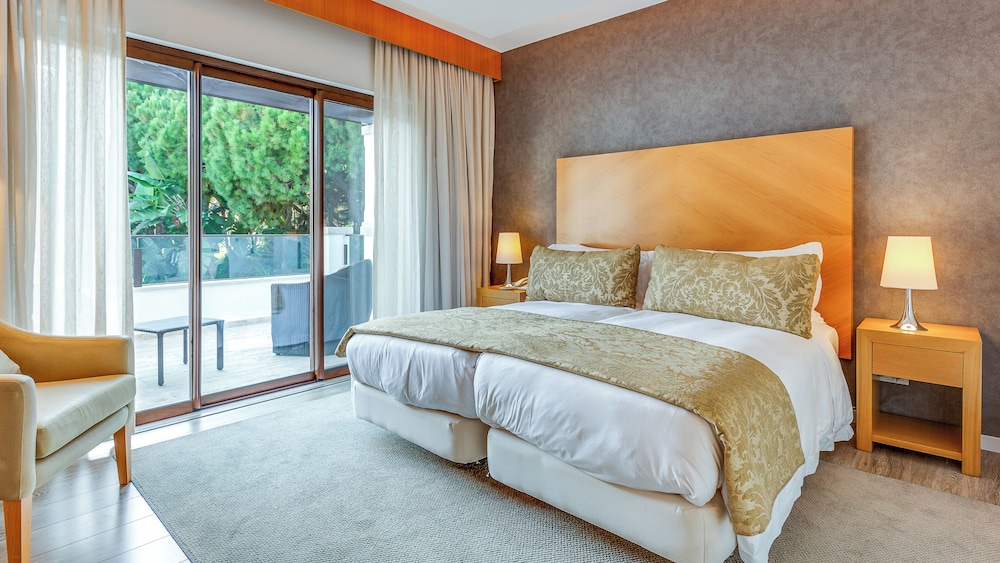Pine Cliffs Village — Hotel rooms in Albufeira, Faro