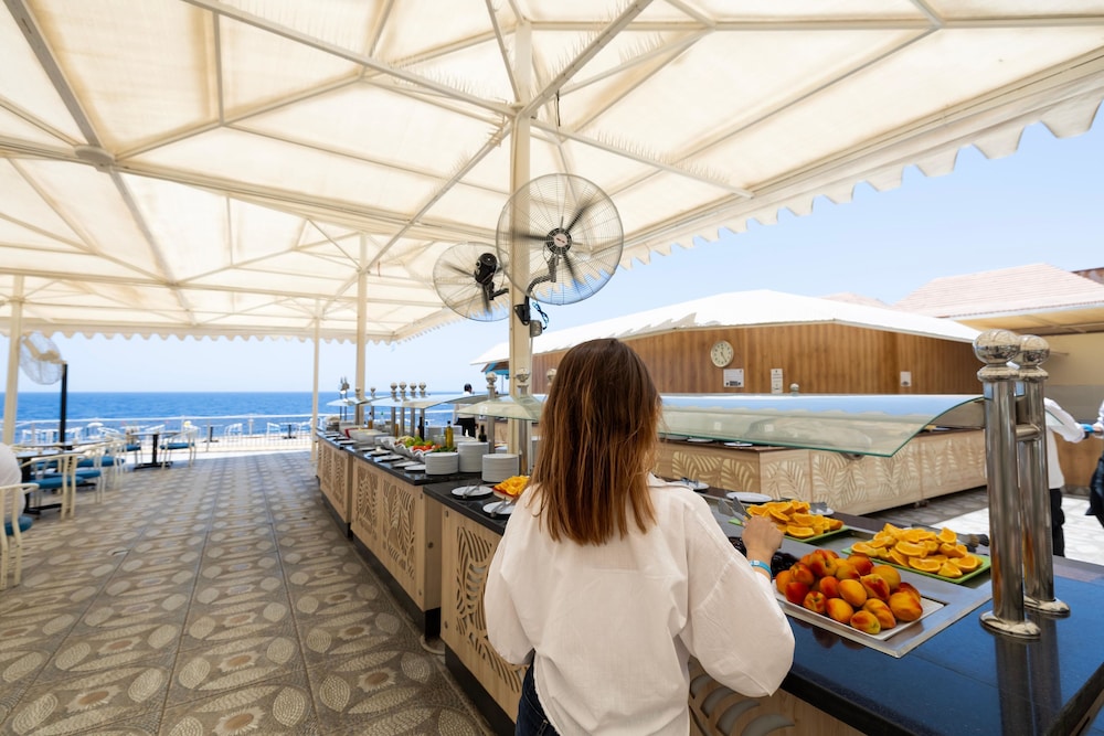 Akassia Swiss Resort — Restaurant & bars in El Quseir, Red Sea