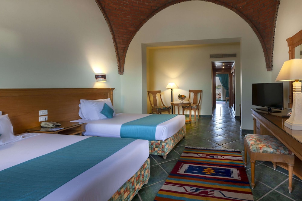 Akassia Swiss Resort — Hotel rooms in El Quseir, Red Sea