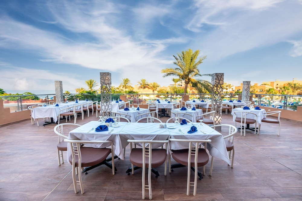Akassia Swiss Resort — Restaurant & bars in El Quseir, Red Sea