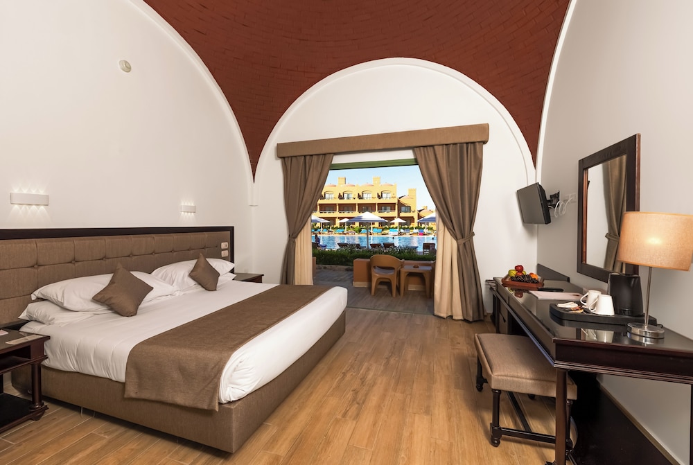Akassia Swiss Resort — Hotel rooms in El Quseir, Red Sea